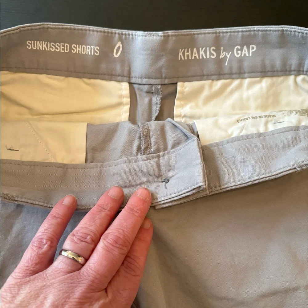GAP Sunkissed Khaki by Gap Shorts Antique Pewter Short Shorts Size 0